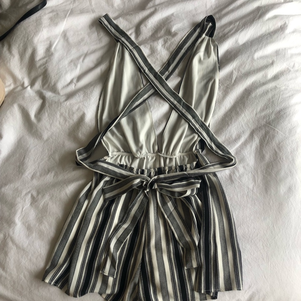 Open back romper - Picture 4 of 4